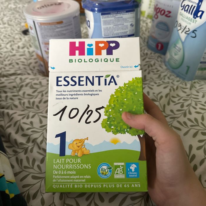 Lait pour bébé marque essentia
