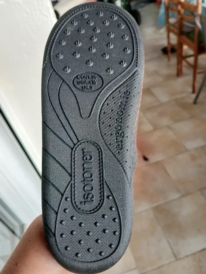 Chaussons Isotoner neufs, P35 - photo numéro 4