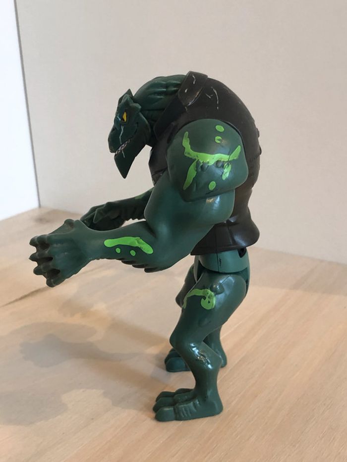 Figurine Killer Croc vert noir TM DC Comics Batman (s05) - photo numéro 2
