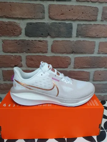 Nike Vomero 17 "Platinium violet"(42.5)