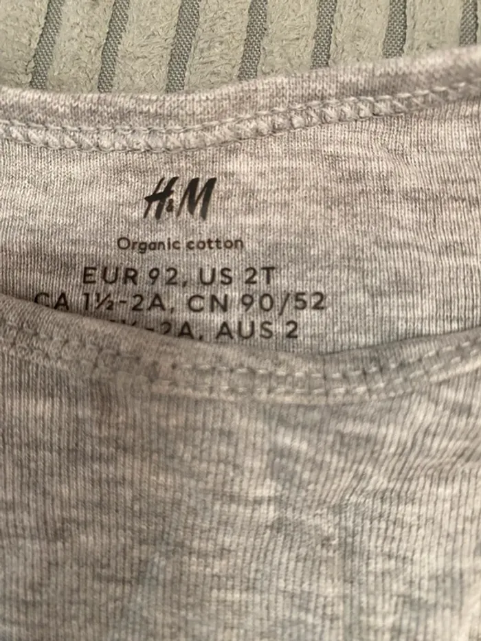 Lot 3 bodies 24 mois manches courtes - photo numéro 4