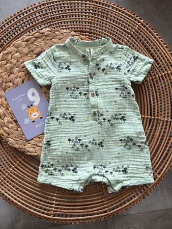 Combi short orchestra en taille neuf mois neuve
