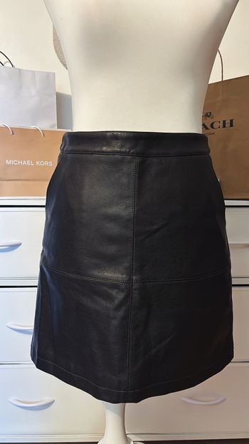 Jupe simili cuir noire Cache Cache T36