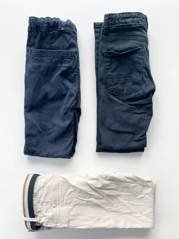 Lot de 3 pantalons 👖pour garçon de 8 ans