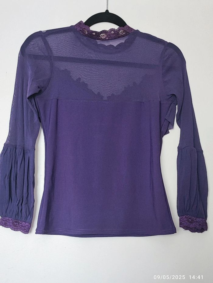 Haut manches longues brodé/ perlé violet T38 - photo numéro 2
