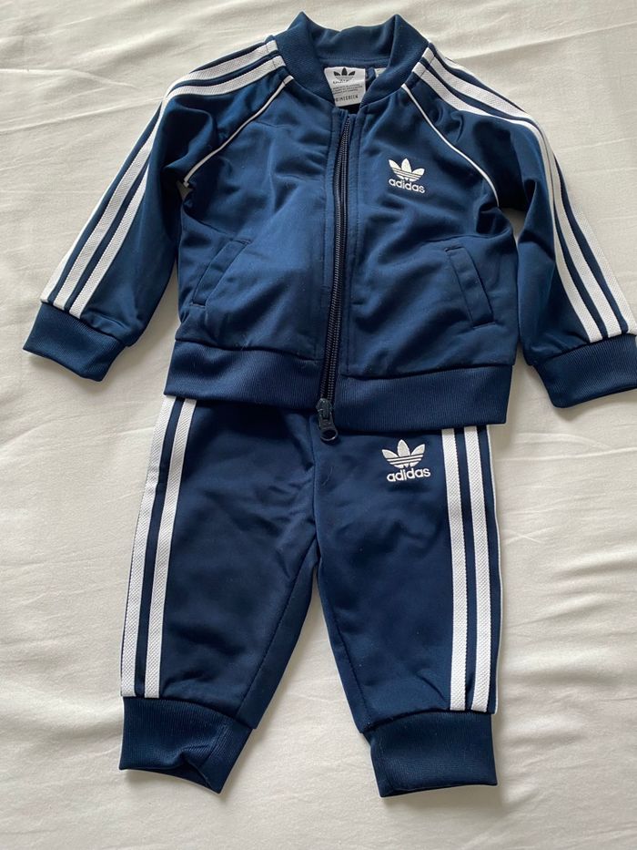 Ensemble adidas bébé  3 -6 mois - photo numéro 2