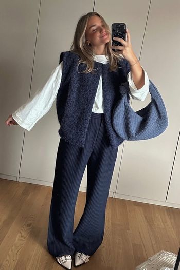 Gilet sans manches bleu marine avec poches 