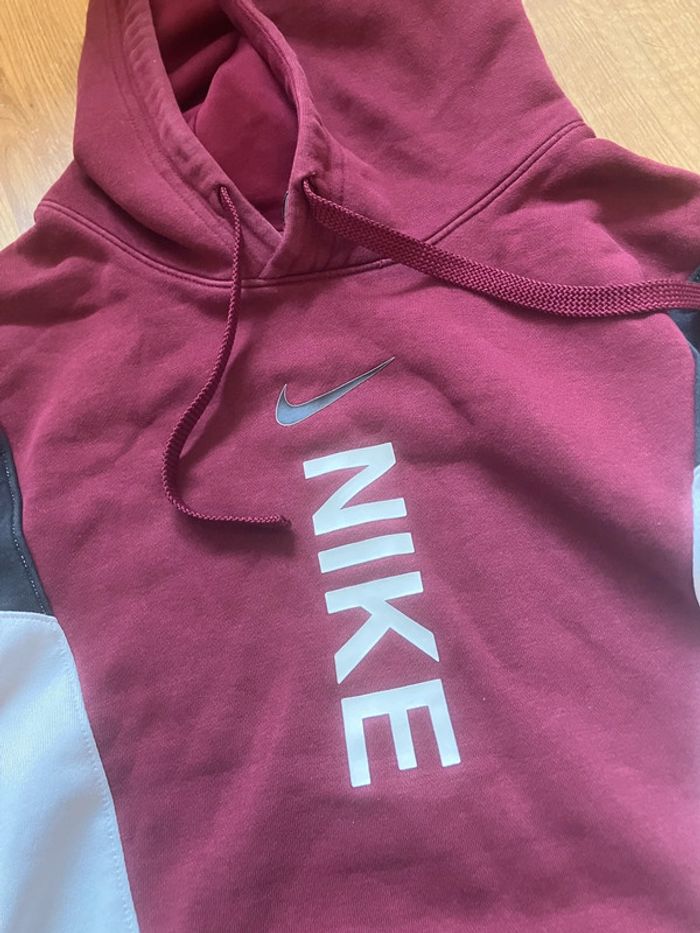 Pull à capuche Nike rouge et blanc homme - photo numéro 3