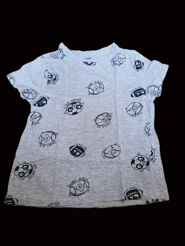 T-shirt manches courtes 8 ans Kiabi NEUF