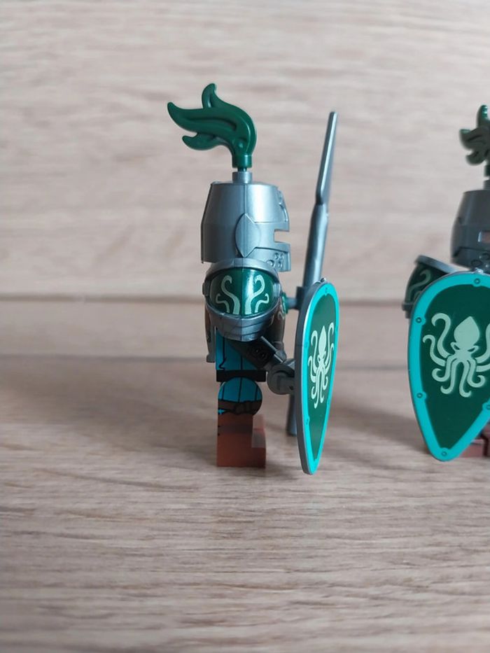 Figurines type lego 2 soldats chevaliers Pieuvres - photo numéro 6