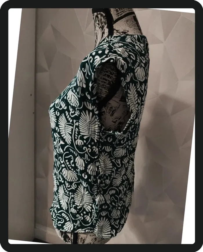 Haut sans manche - photo numéro 3