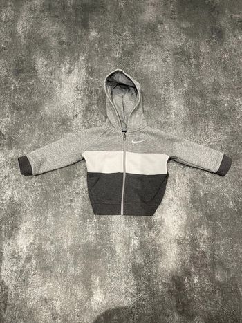 Ensemble Nike