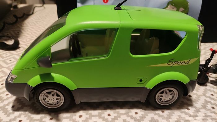 Voiture familiale avec remorque porte bateau PLAYMOBIL complet sans boîte - photo numéro 3