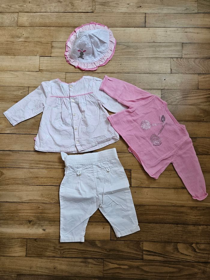 Joli ensemble fille 6 mois - photo numéro 2