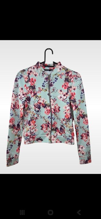 Veste Boohoo taille 38 verte a fleur