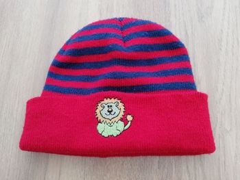 Bonnet T.4 ans