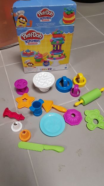 Kit play doh kitchen creation: patisserie