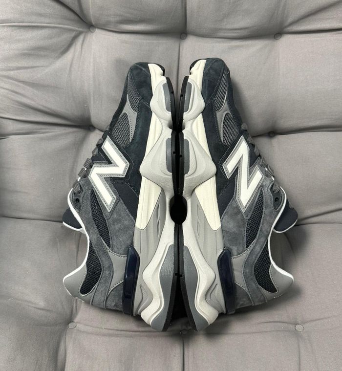 New Balance 9060 Noir et Gris 43 - photo numéro 4