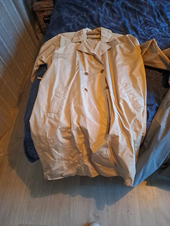 Deux Parka léger T 42/44 - photo numéro 2