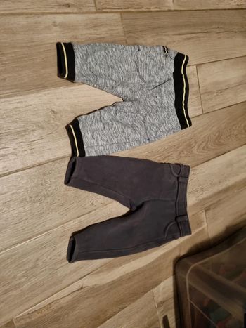 Lot de 2 pantalon 9 mois