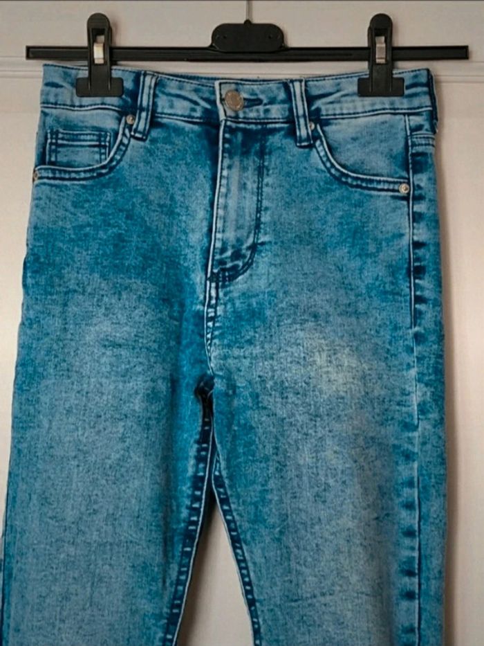 Jean skinny bleu effet neige Bershka XS 34 - photo numéro 7