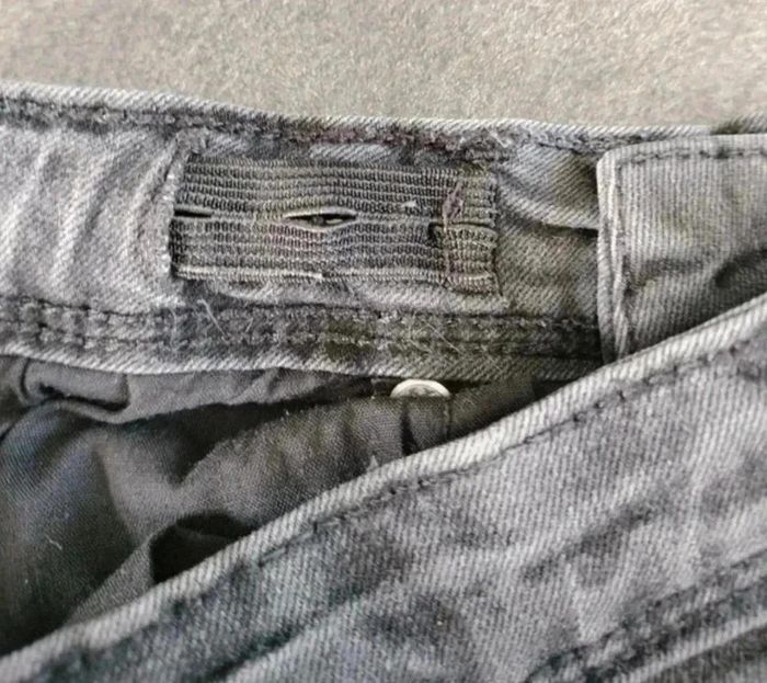 6 € Jean skinny Kiabi 10 ans - photo numéro 4