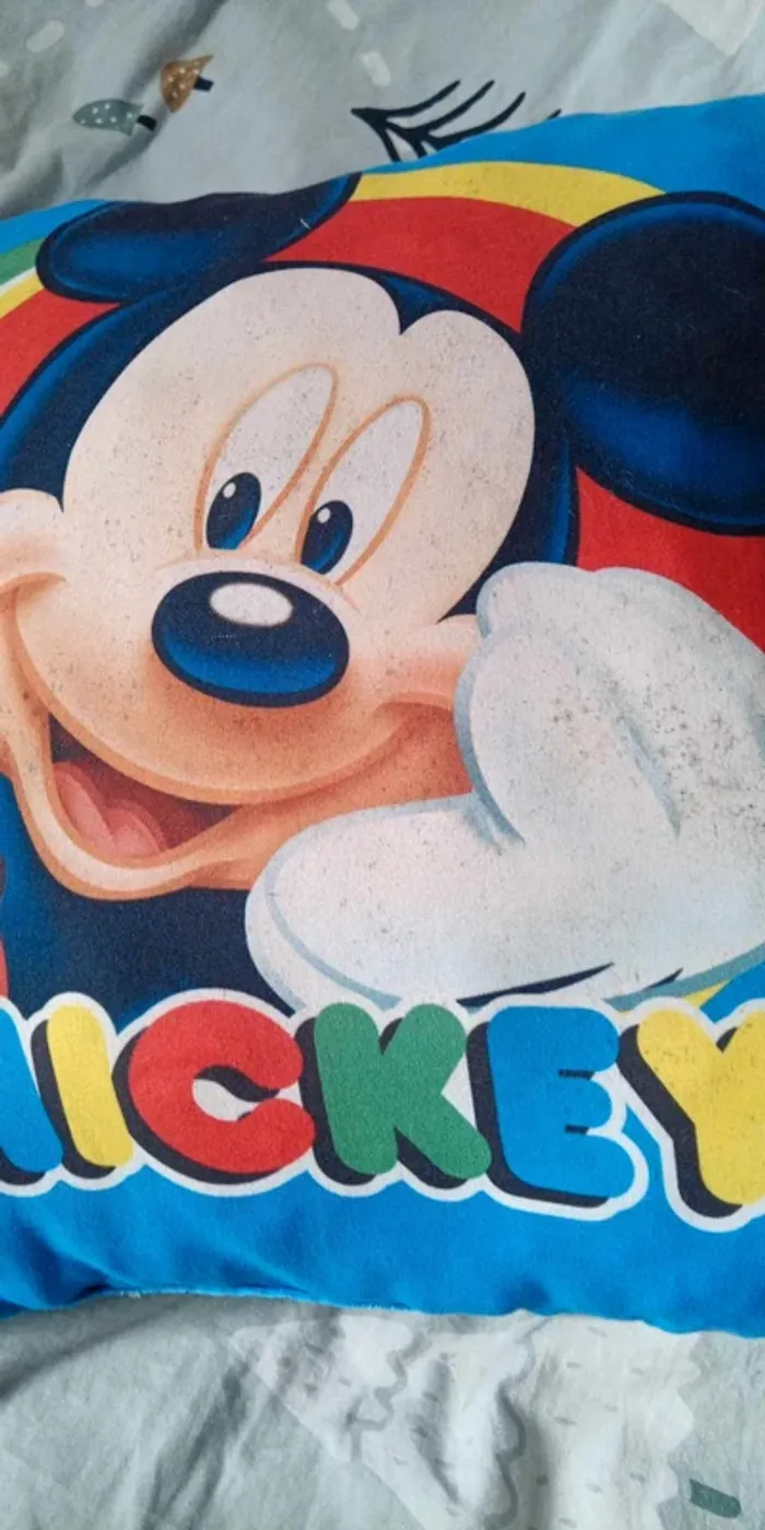 Coussin Mickey enfant - photo numéro 3
