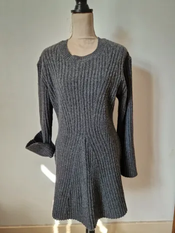 Robe pull évasée côtelé grise h&m taille xxl