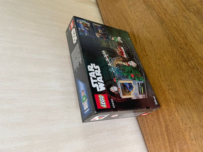 Lego Star Wars Diorama des fêtes du Faucon Millennium (40658) - photo numéro 4