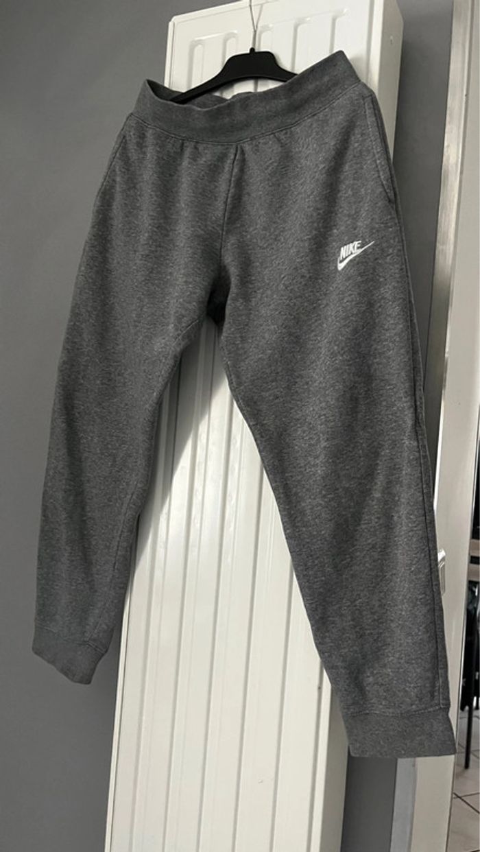 Pantalon de survêtement Nike taille M enfants
