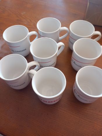 Lot 8 mugs massey Ferguson 