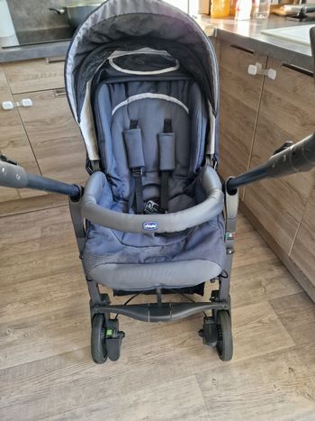 Poussette trio chicco