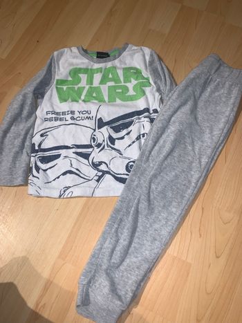Pyjama velours star wars 6 ans