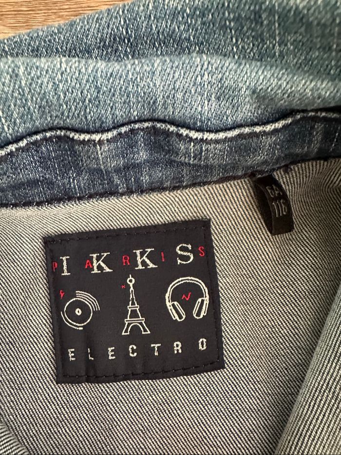 - Veste en jean IKKS - 6 ans - Très bon état - photo numéro 2