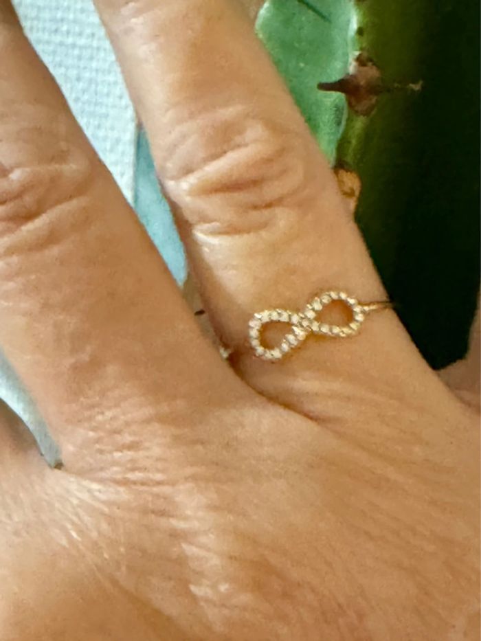 Bague réglable infini acier inoxydable or et zircons - photo numéro 3