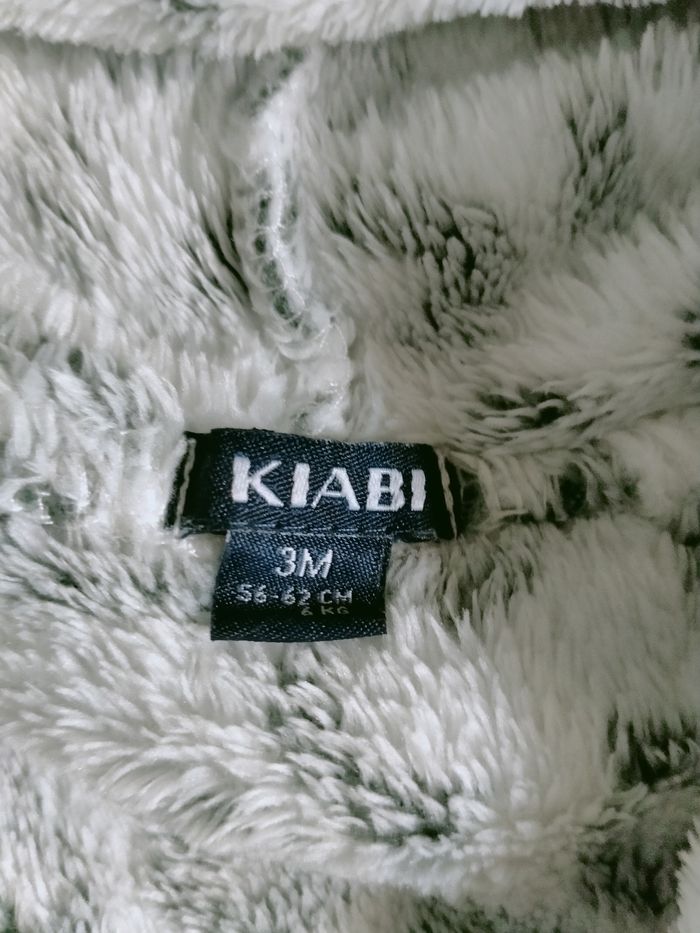 Surpyjamas 3 mois - photo numéro 3