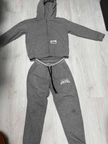 Ensemble jogging gris kiabi 6 ans