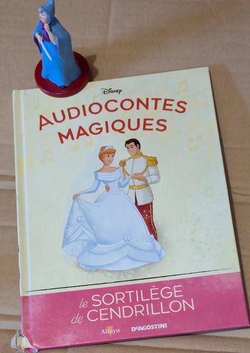 137ėme audioconte magique altaya deagostini disney audio conte compte comte magic livre figurine