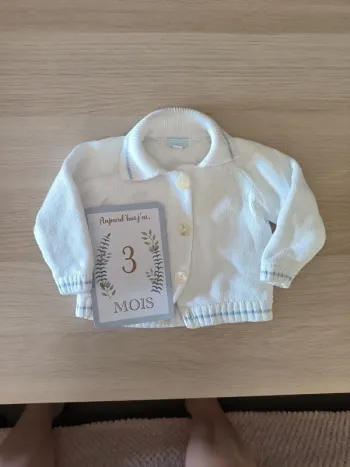 Gilet blanc 3 mois