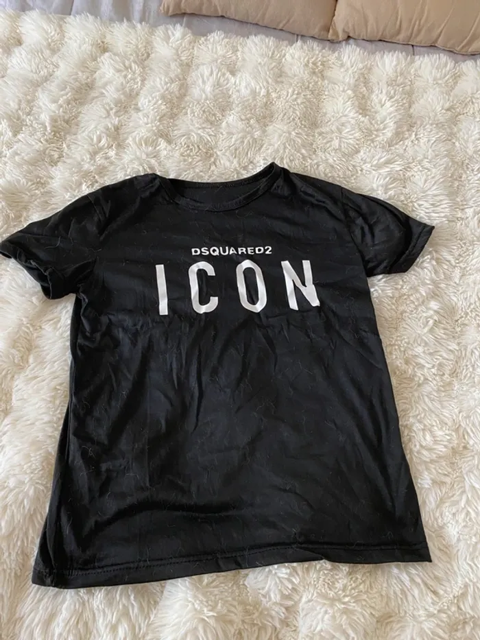 T-shirt noir inscription blanche