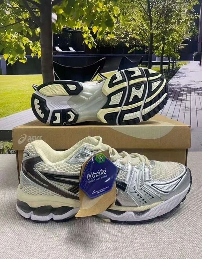 Asics Gel NYC Argenté Taille 41.5 - photo numéro 5