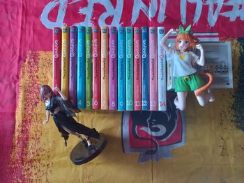 Collection complète + figurine the quintessential quintuplets
