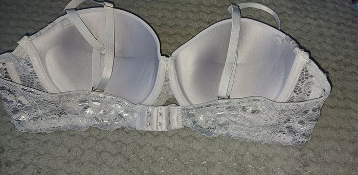 Soutien gorge 85b neuf - photo numéro 2