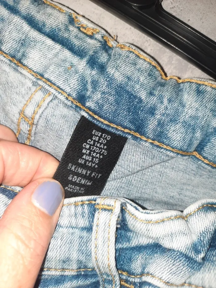 Jean troué skinny fit h&m 15 ans - photo numéro 2