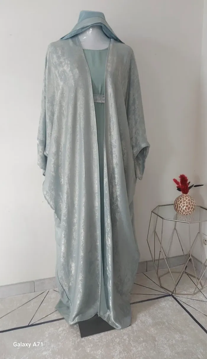 Set kimono chic qualité émiratie neuf