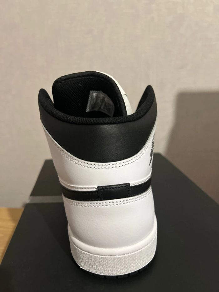 Sneakers Air Jordan 1 MID grande taille 47.5 - photo numéro 4