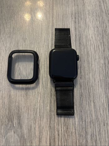Montre Apple Watch SE