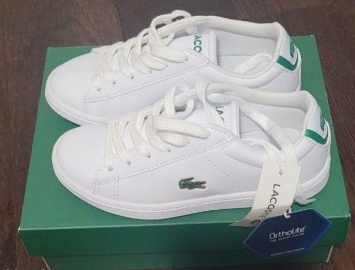 Basket neuves lacoste Carnaby evo 318  taille 28 UE