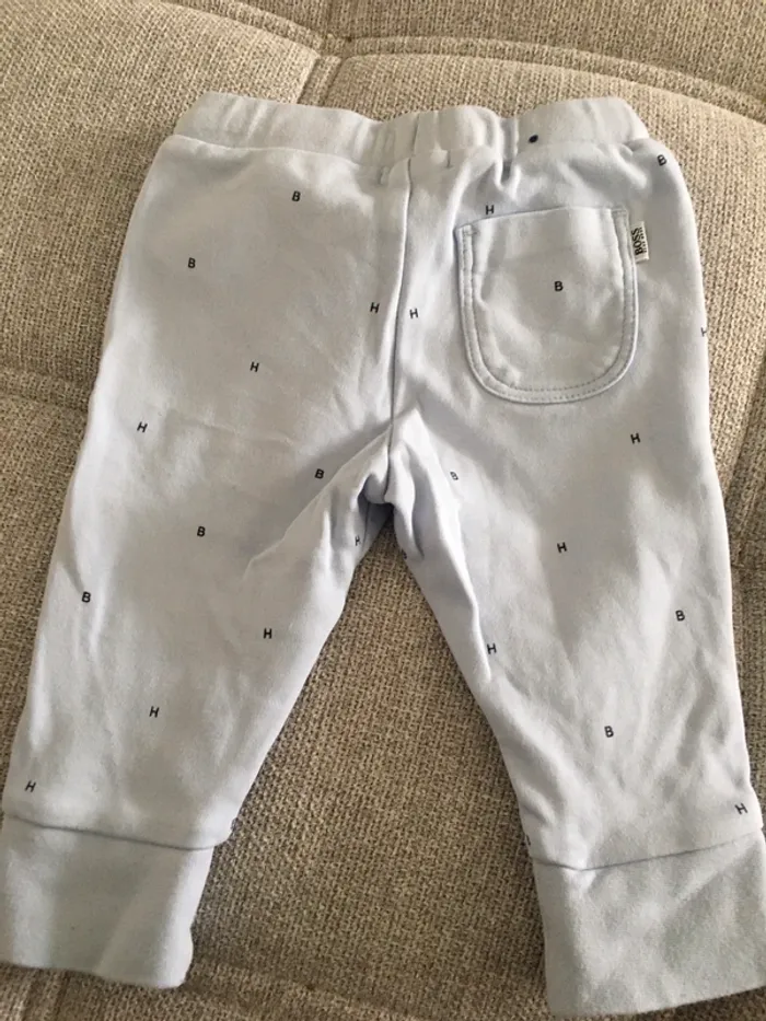 Pantalon Hugo Boss 6 mois - photo numéro 3