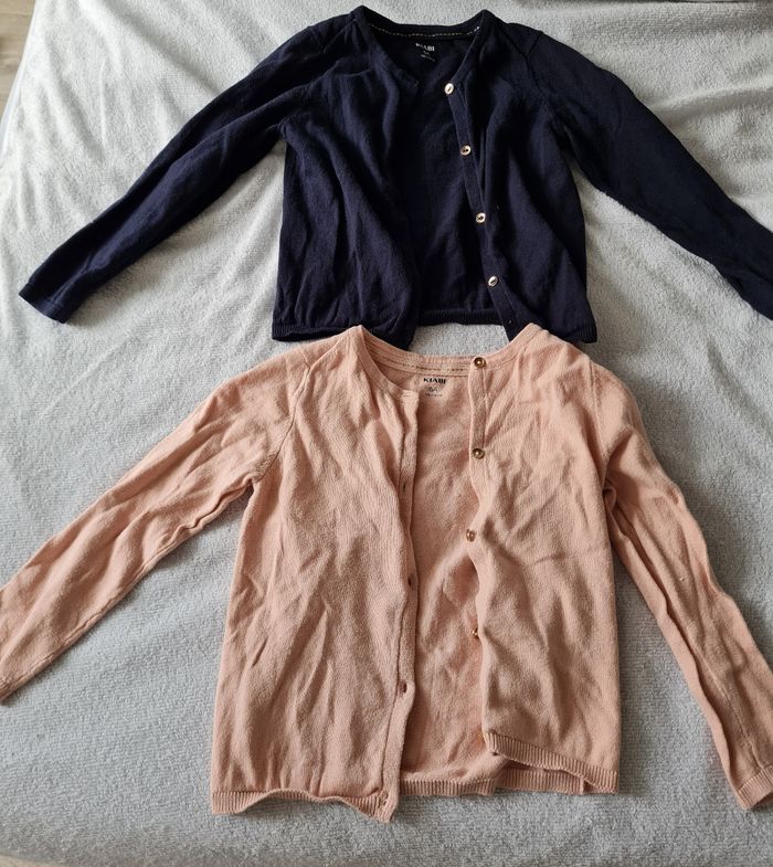 Lot vêtements enfant 5 ans - photo numéro 3